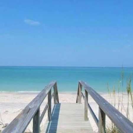 Charming Studio Unit Across From Lido Key Beach Sarasota Exterior photo